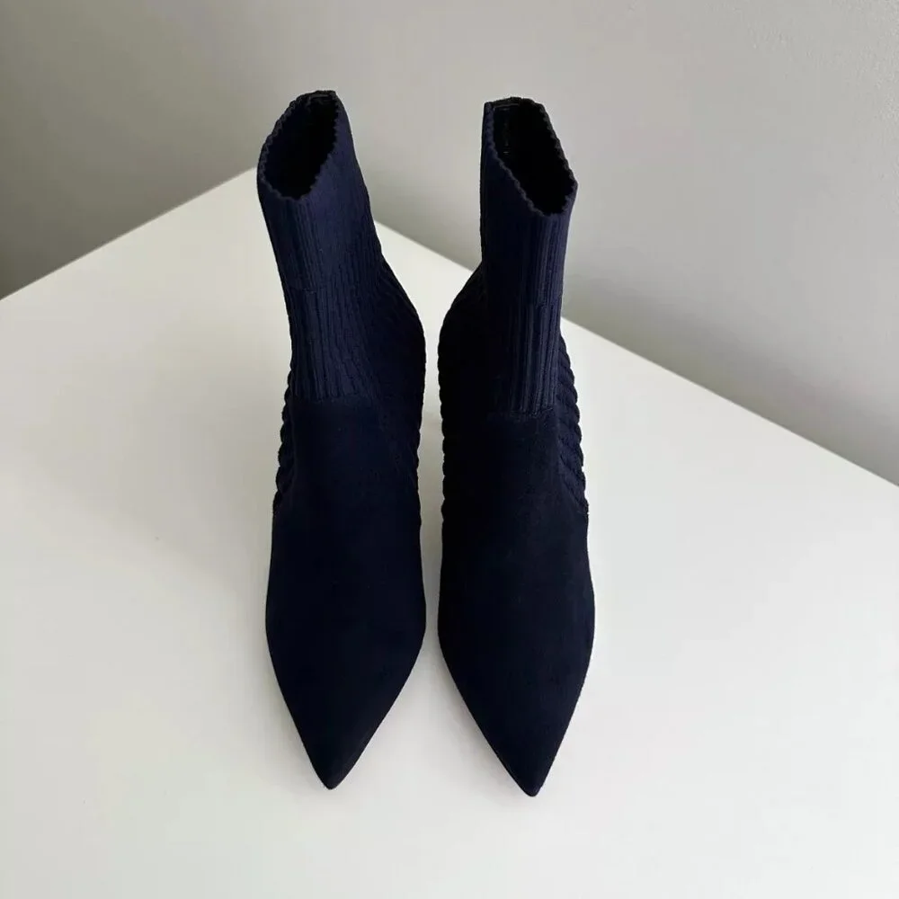 Women's NEW GIANVITO ROSSI Navy Suede Stretch Ribbed Ankle Booties Size 8.5